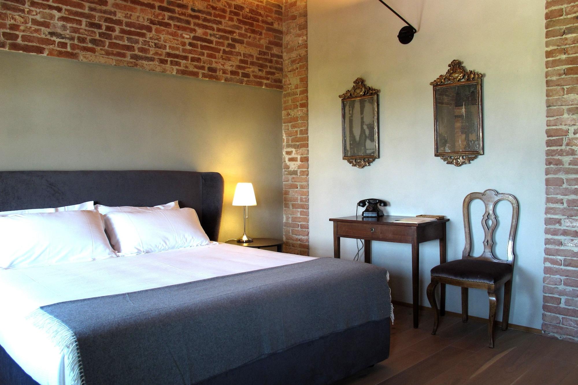 Miaclara Relais Guest House Alba  Ngoại thất bức ảnh