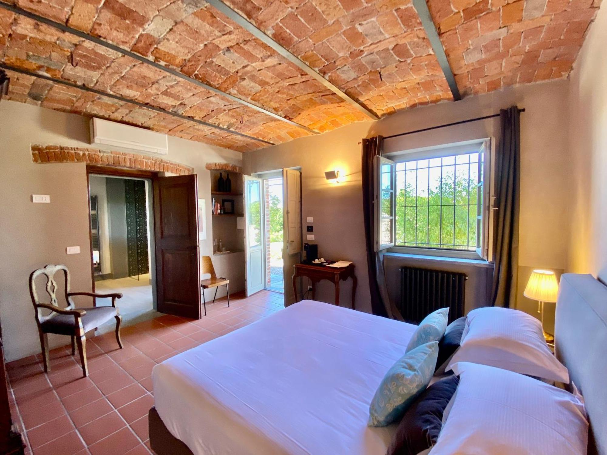 Miaclara Relais Guest House Alba  Ngoại thất bức ảnh
