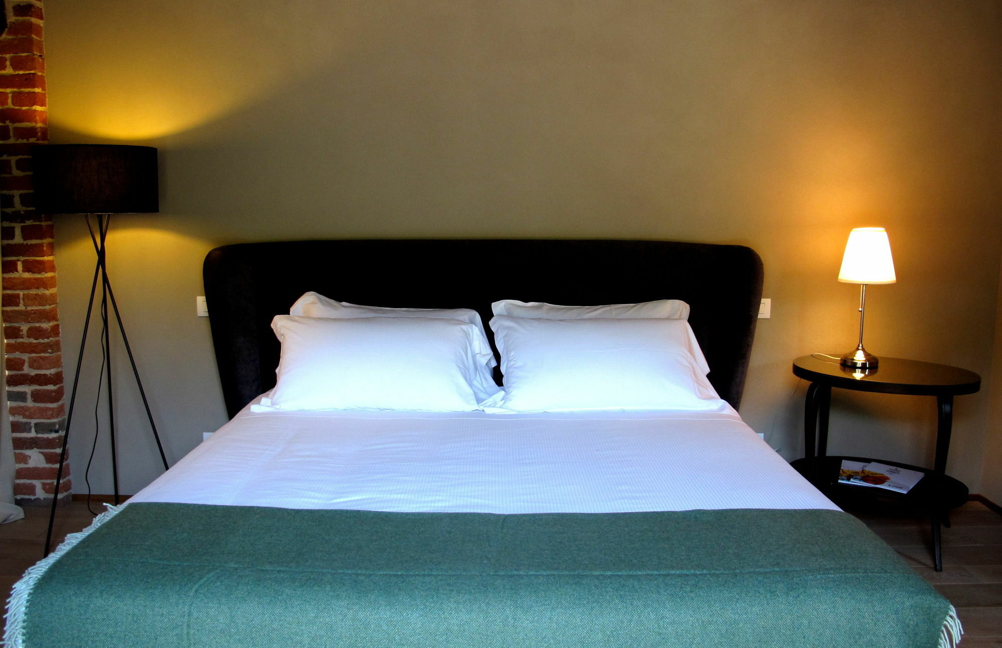 Miaclara Relais Guest House Alba  Ngoại thất bức ảnh